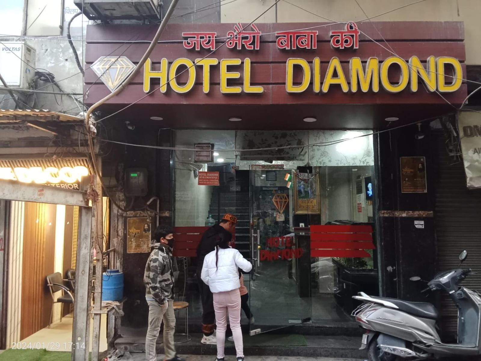 Hotel Diamond Nuova Delhi Esterno foto