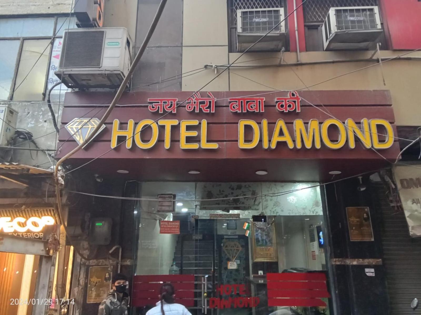 Hotel Diamond Nuova Delhi Esterno foto